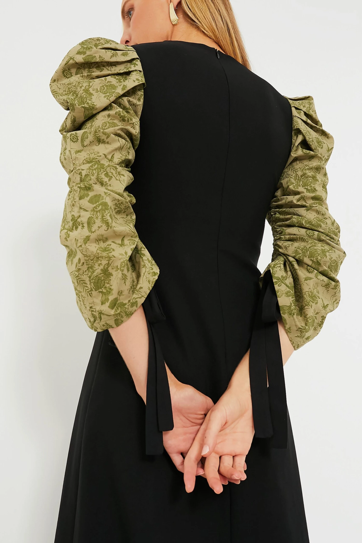 Black Juliet Maxi Dress With Green Printed Sleeves - Image 5