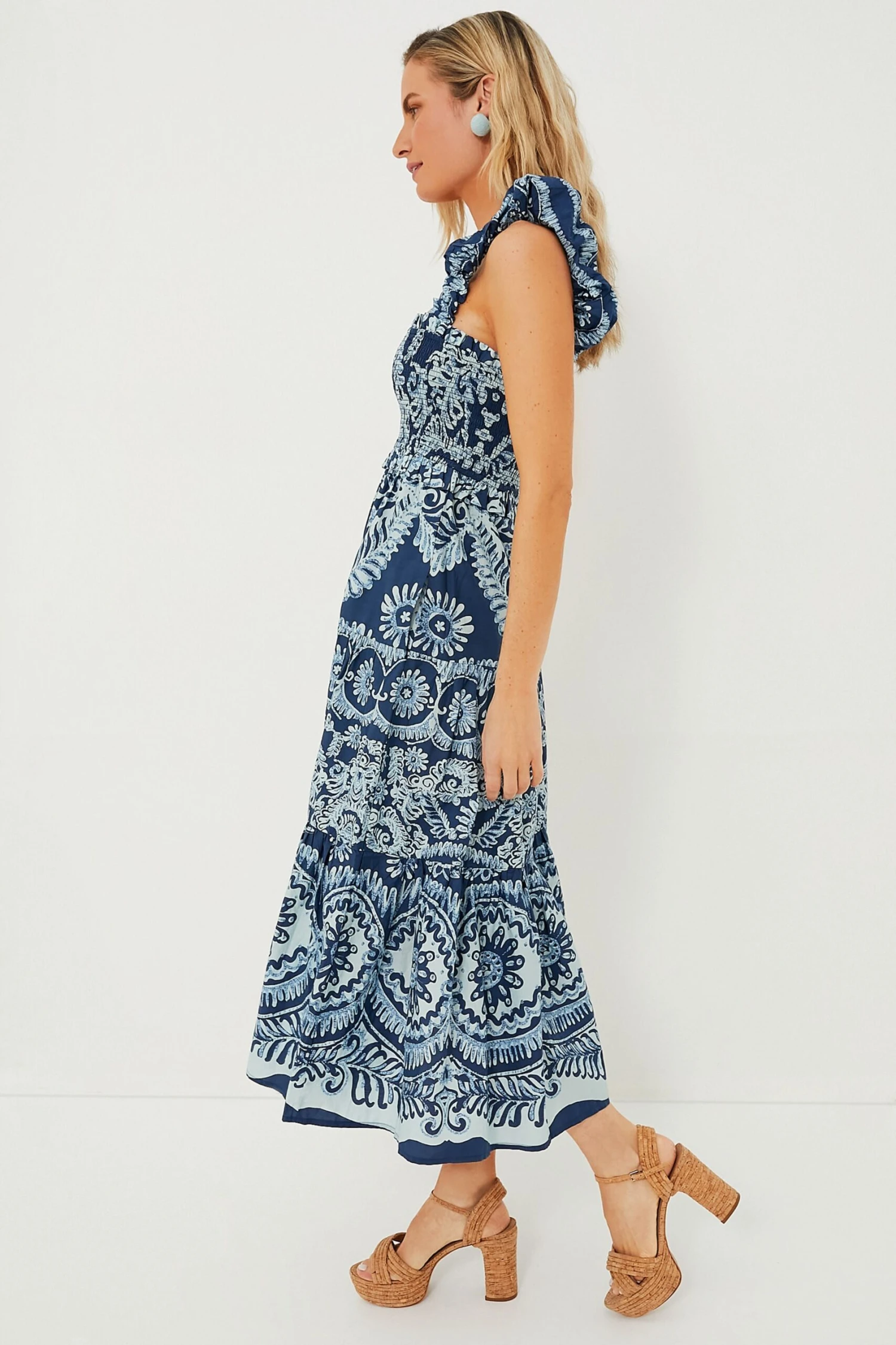 Exclusive Charlough Sleeveless Smocked Midi Dress - Image 3