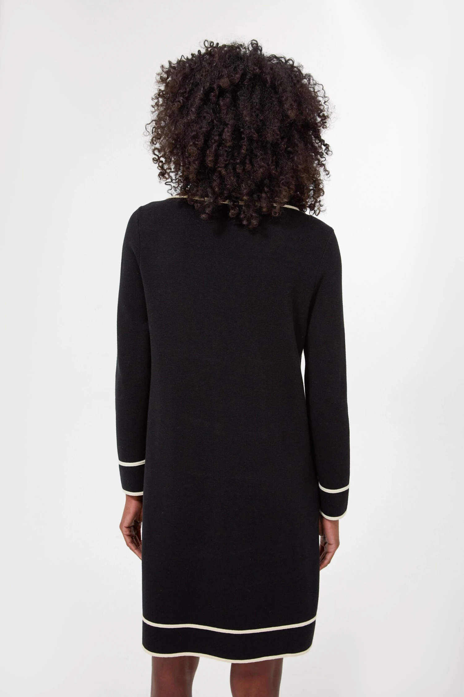Black Eleonora Dress - Image 4