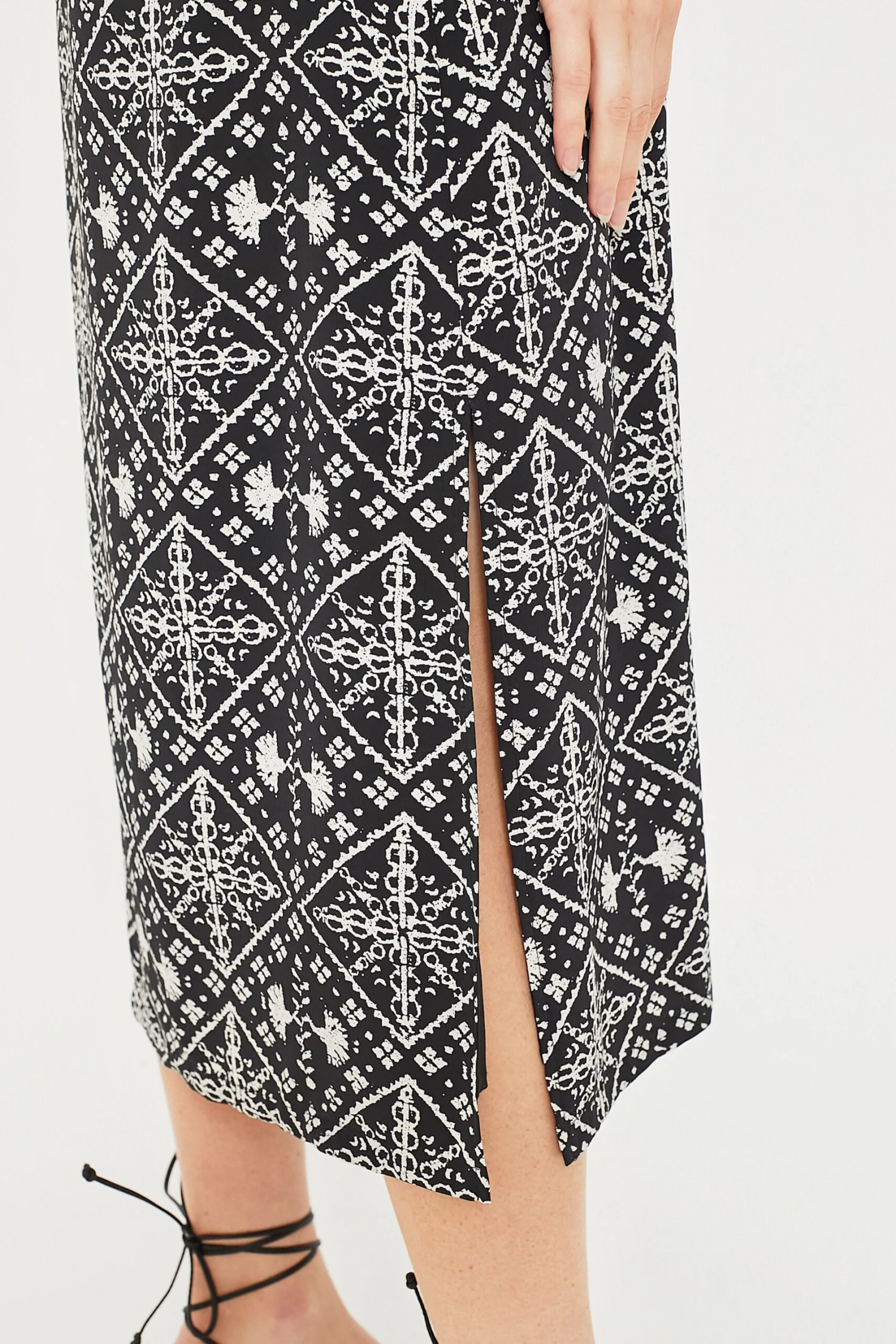 Square Neck Sabrina Midi Dress - Image 6